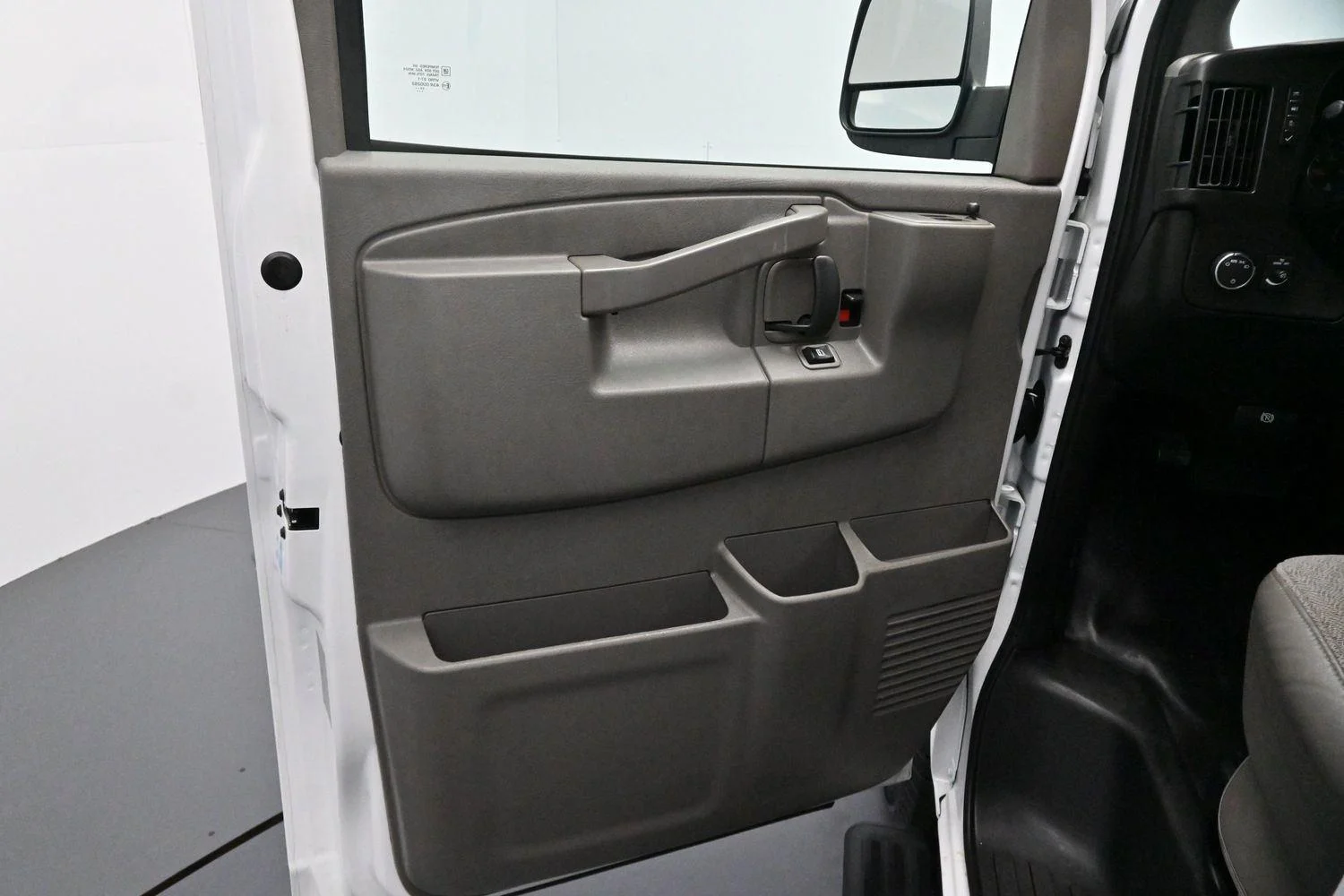Used 2023 Summit White Chevrolet WT image 9