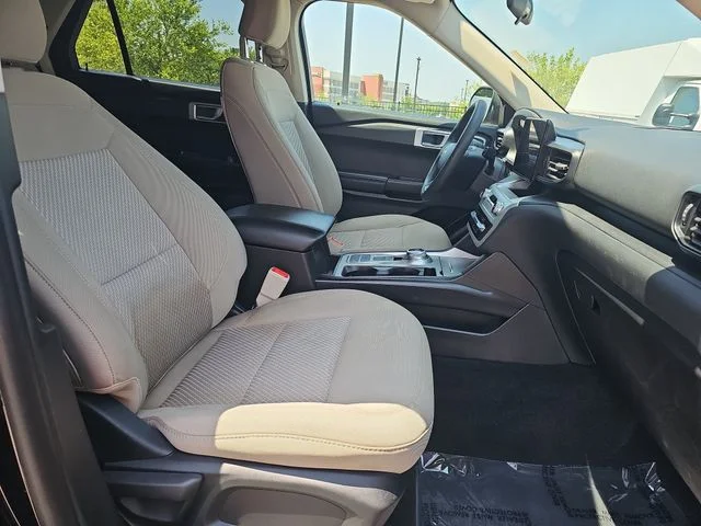 Used 2021 Black Ford Base image 10