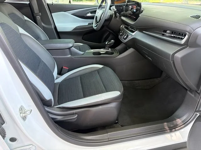Used 2024 Summit White Buick Preferred image 13