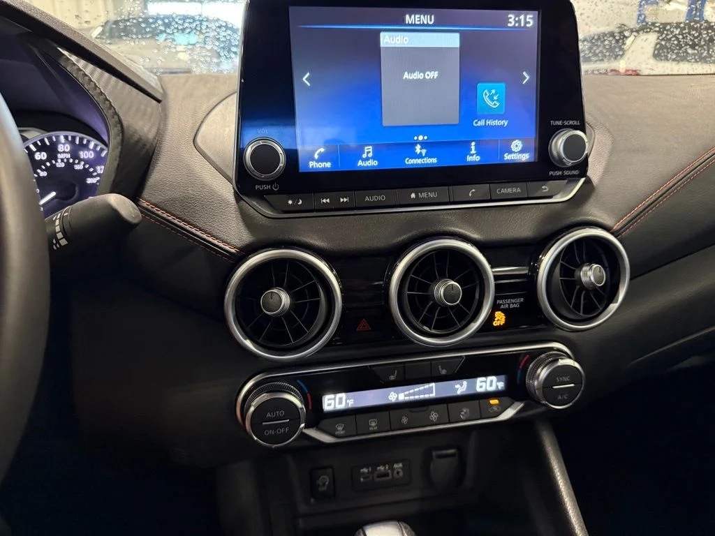 Used 2025 White Nissan SR image 8