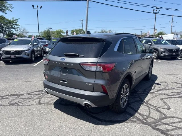 Used 2022 Gray Ford SEL image 5