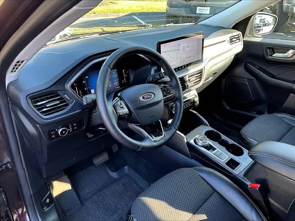 Used 2023 Cinnabar Red Ford Base image 19