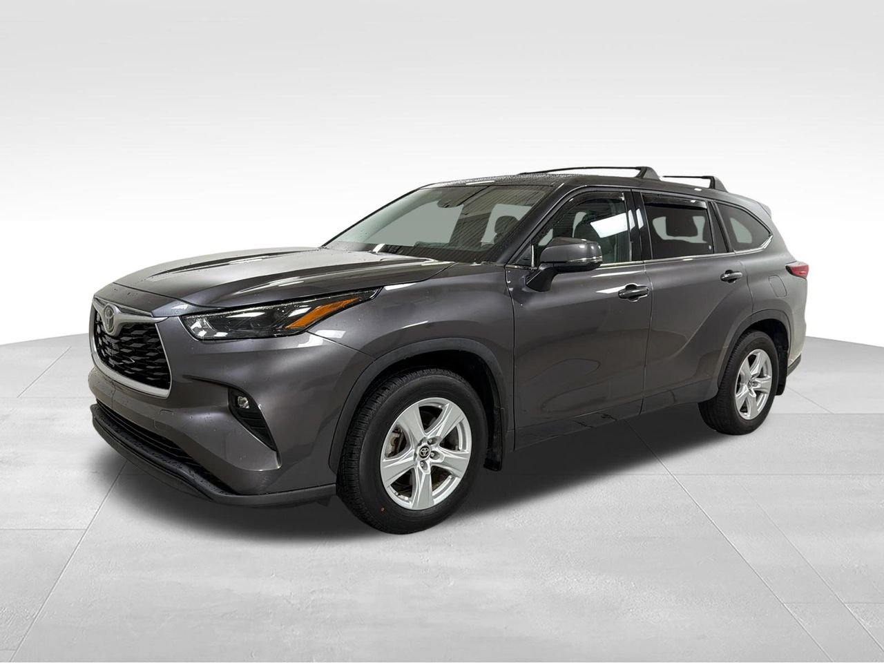 2022 Toyota Highlander LE 4x2 V6's photo