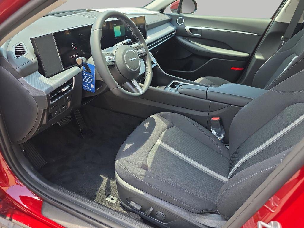New 2026 Ultimate red Hyundai SEL Sport image 7