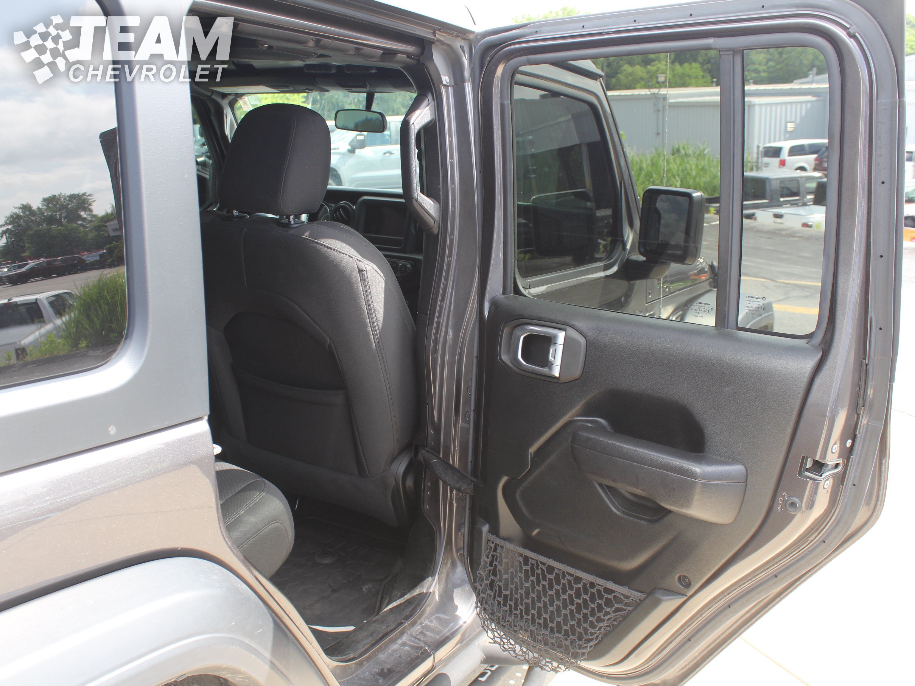 Used 2021 Gray Jeep Sport Altitude 4x4 image 24