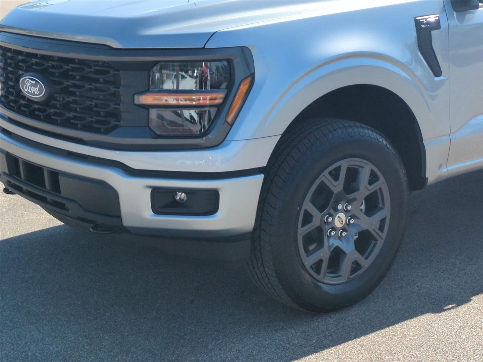 New 2026 Iconic Silver Metallic Ford STX image 9