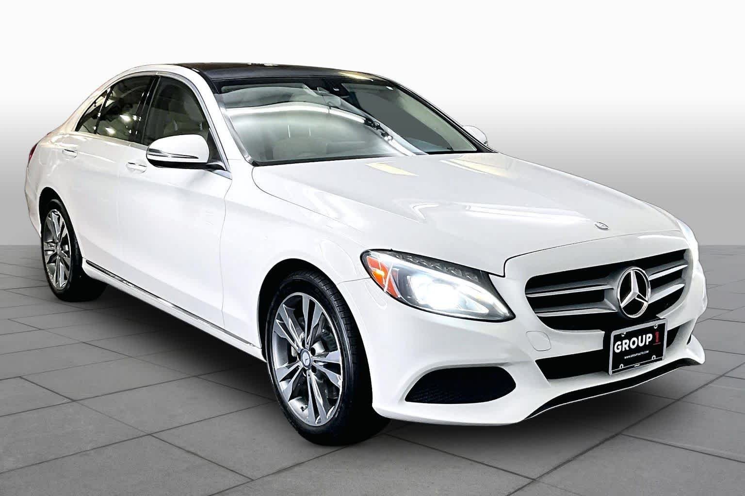 Used 2016 Polar White Mercedes-Benz C 300 image 3