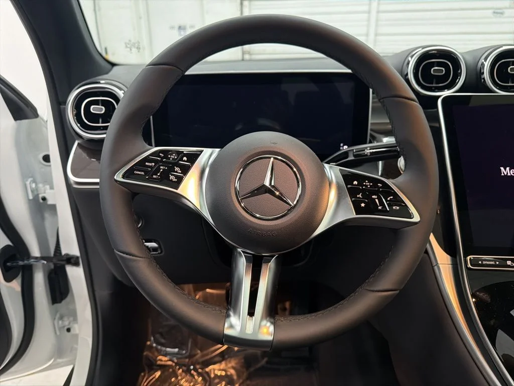 Used 2026 White Mercedes-Benz GLC 300 image 15