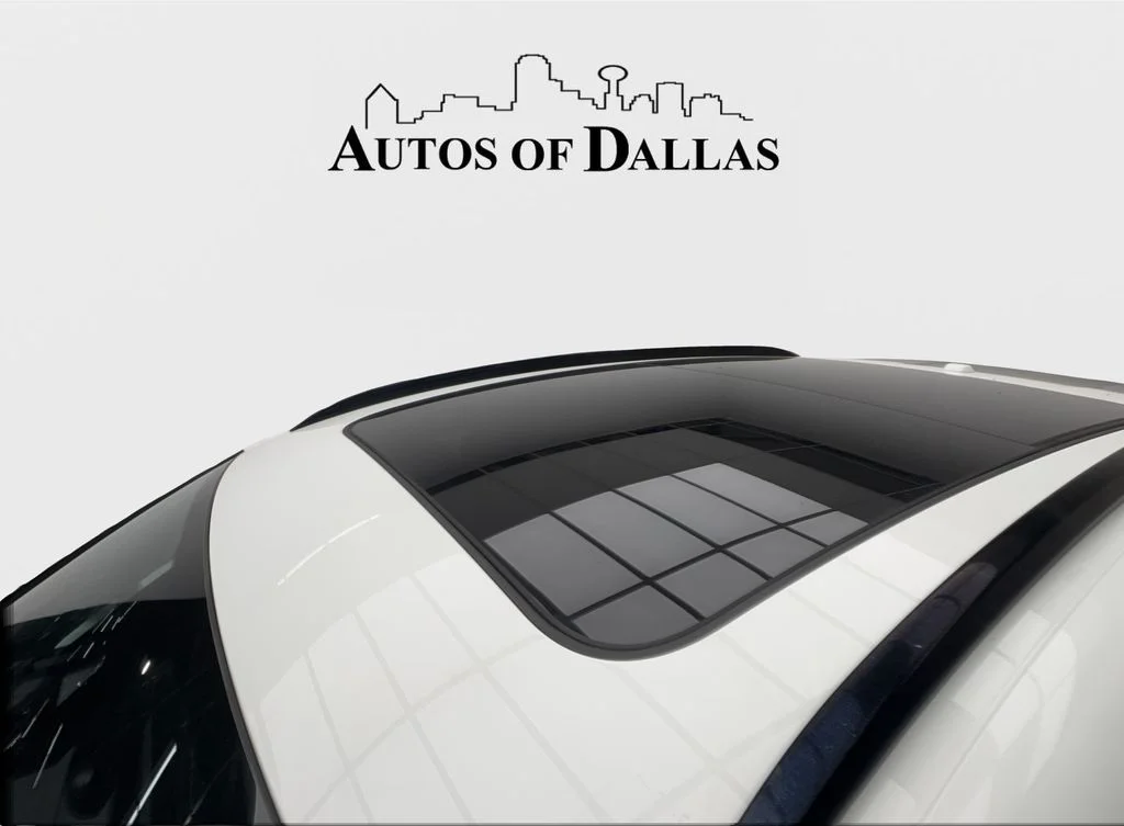 Used 2023 White Porsche Base image 12