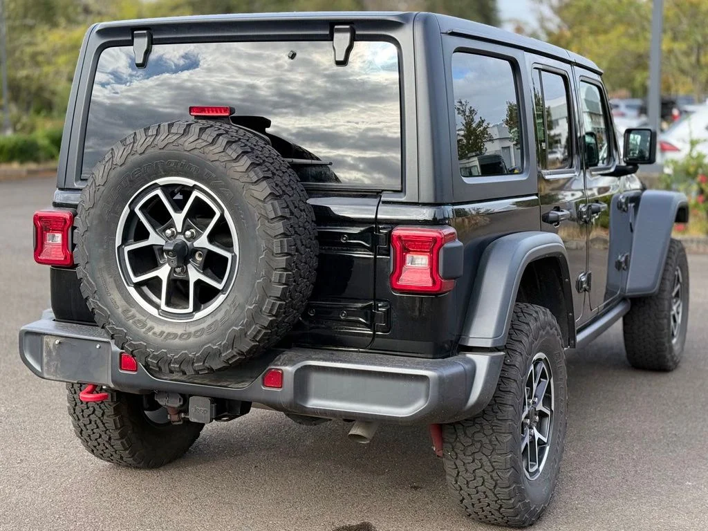 Used 2024 Black Clearcoat Jeep Rubicon image 5