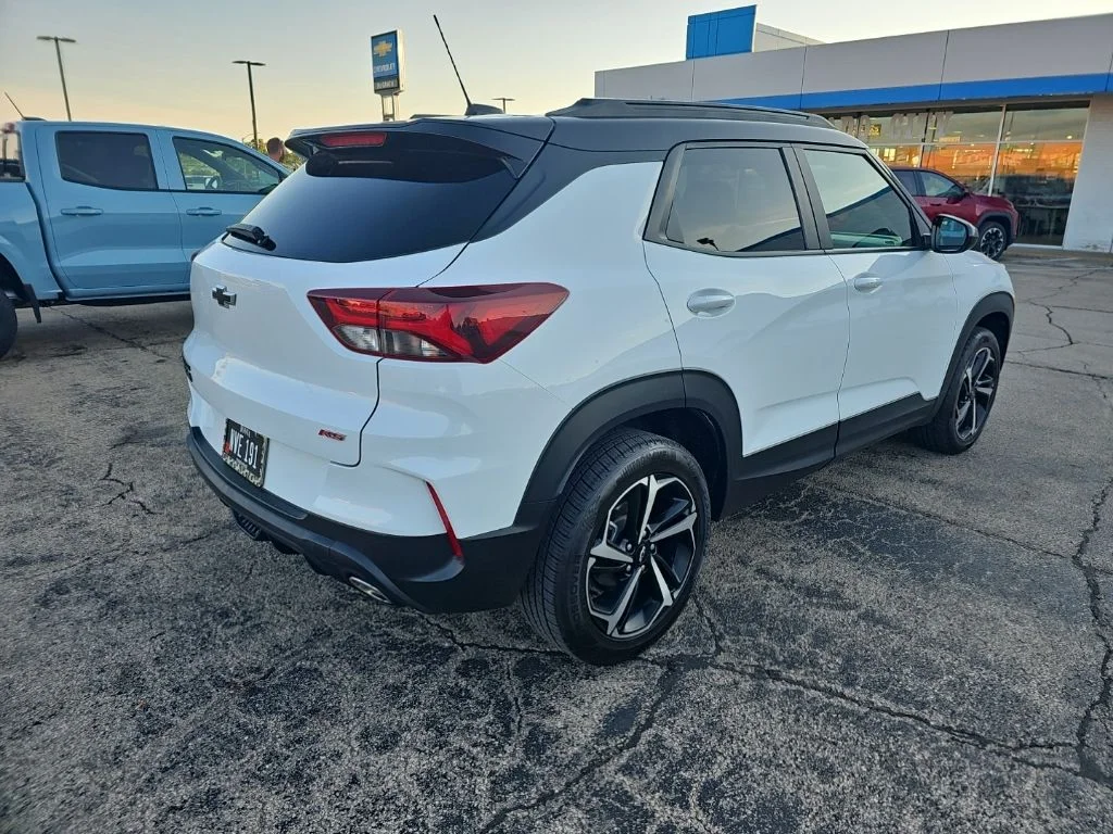 Certified Used 2022 White Chevrolet RS image 5