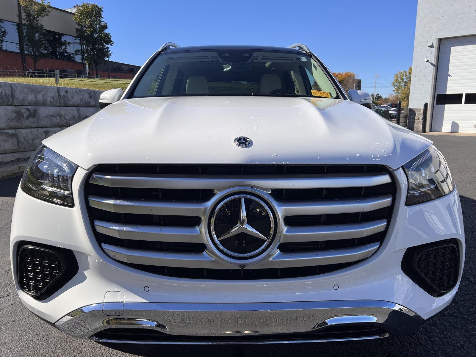 Used 2024  Mercedes-Benz  image 8