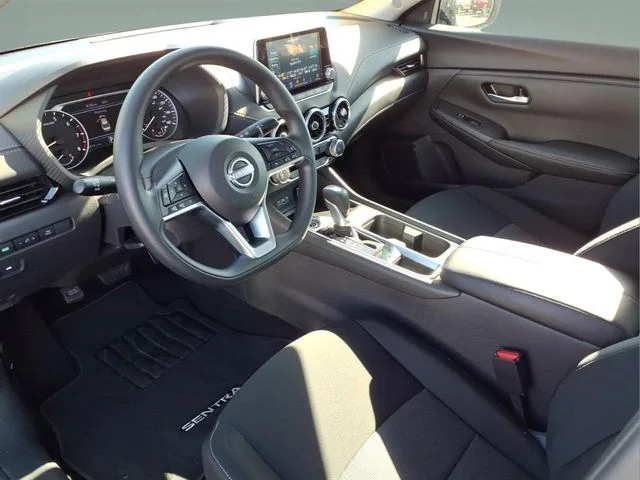 Used 2025 Gray Nissan SV image 11
