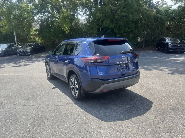 Used 2023 Blue Nissan SV image 7