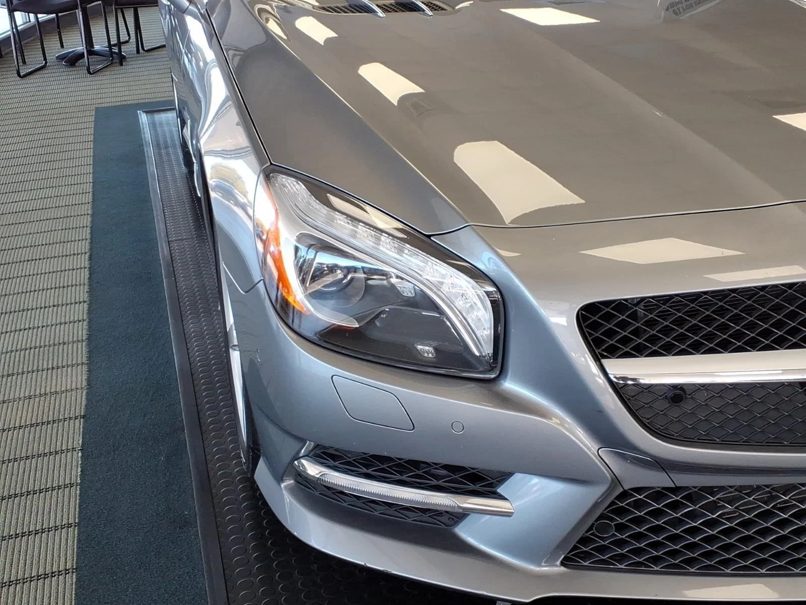 Used 2013 Palladium Silver Metallic Mercedes-Benz SL 550 image 15