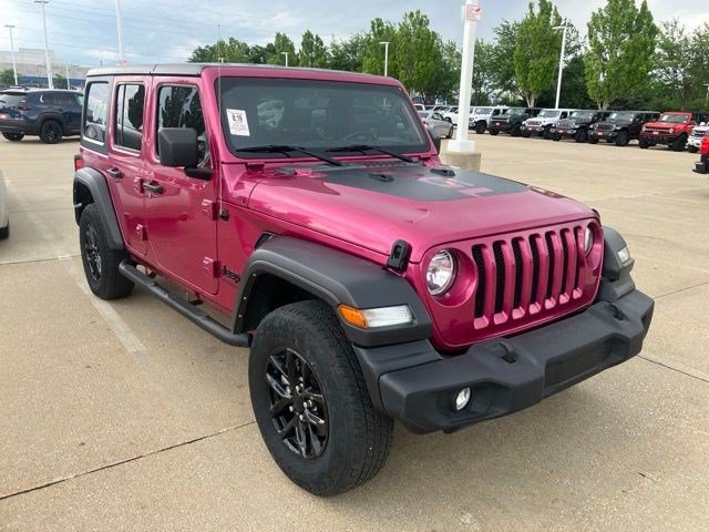 Used 2022 Limited Edition Tuscadero Pearlcoat Jeep Unlimited Sport S image 1