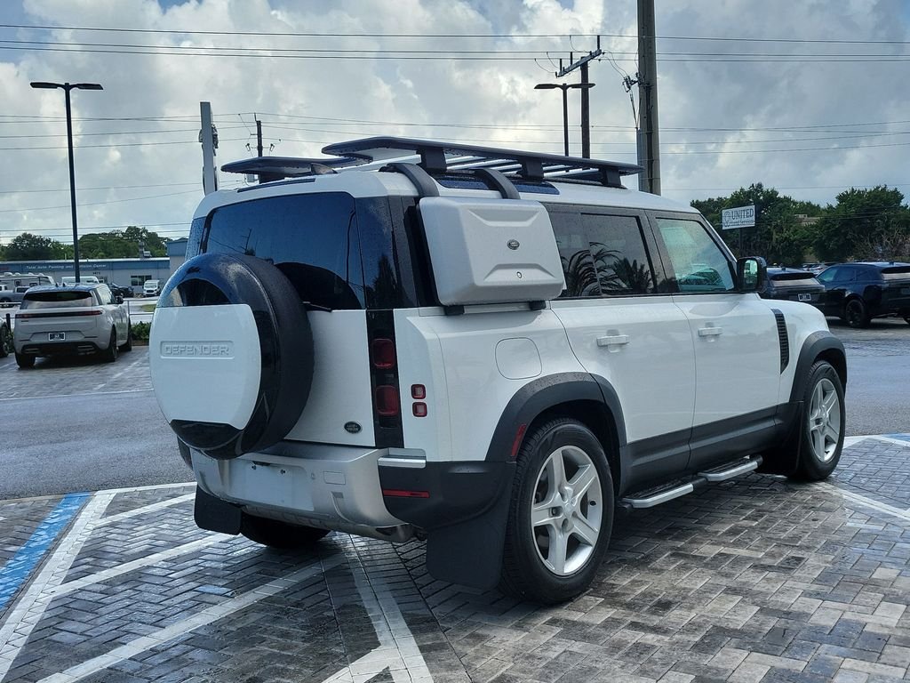 Certified Used 2023 Fuji White Land Rover SE image 5