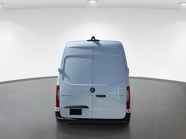 New 2026 Arctic White Mercedes-Benz Cargo 170 WB image 6