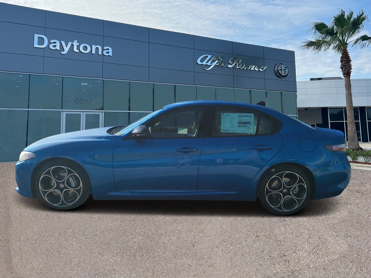 2025 Alfa Romeo Giulia Base - Photo 6