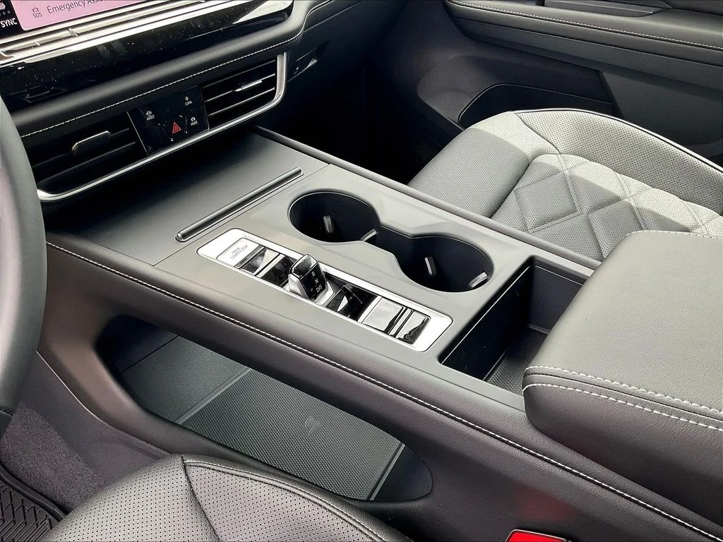 New 2026 White Volkswagen 2.0T SE image 23