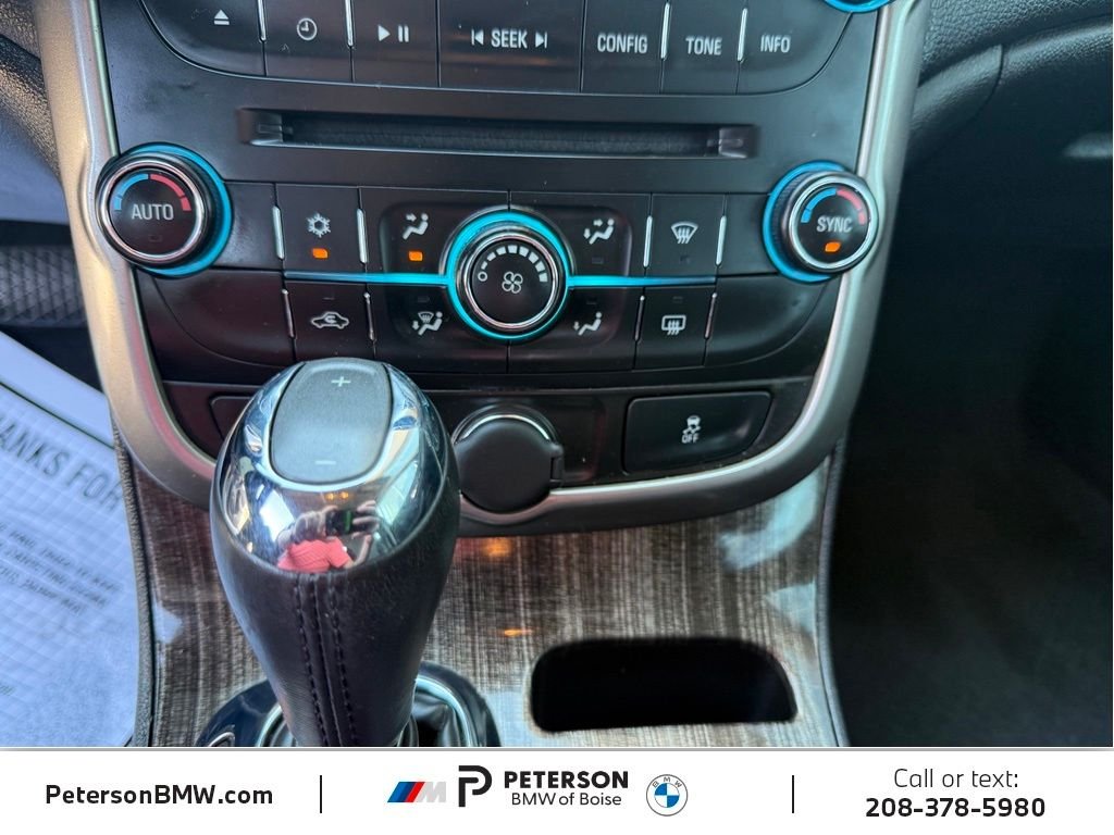 Used 2014 Silver Chevrolet LT image 21