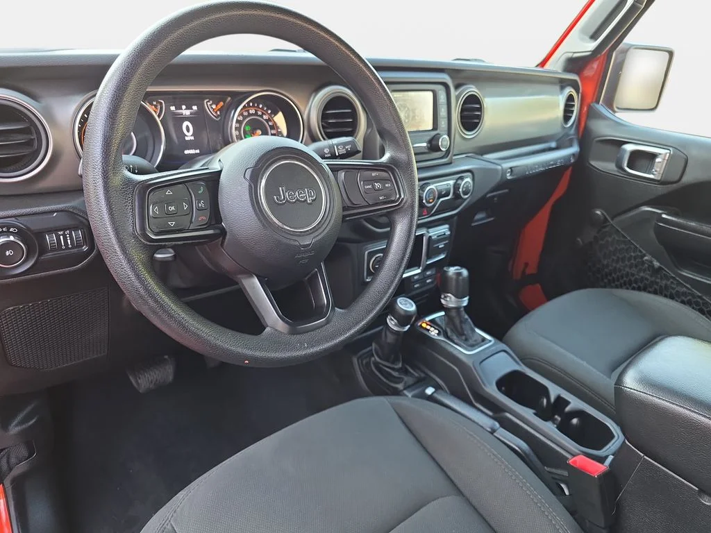 Certified Used 2019 Metallic Jeep Unlimited Sport image 13