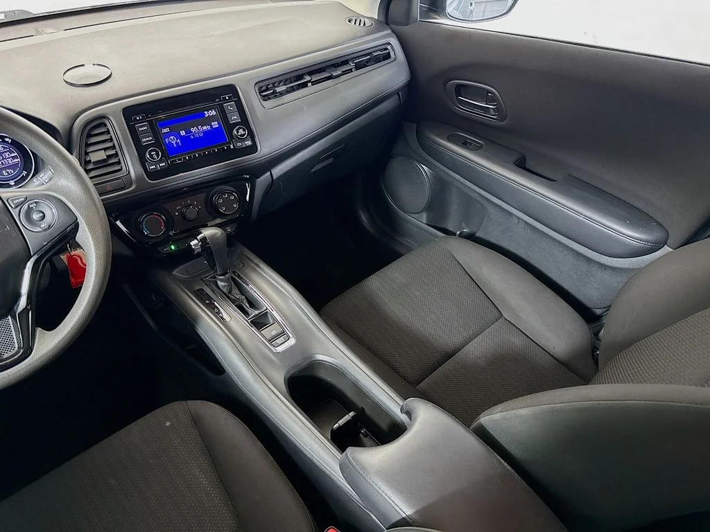 Used 2017 Modern Steel Metallic Honda LX image 21
