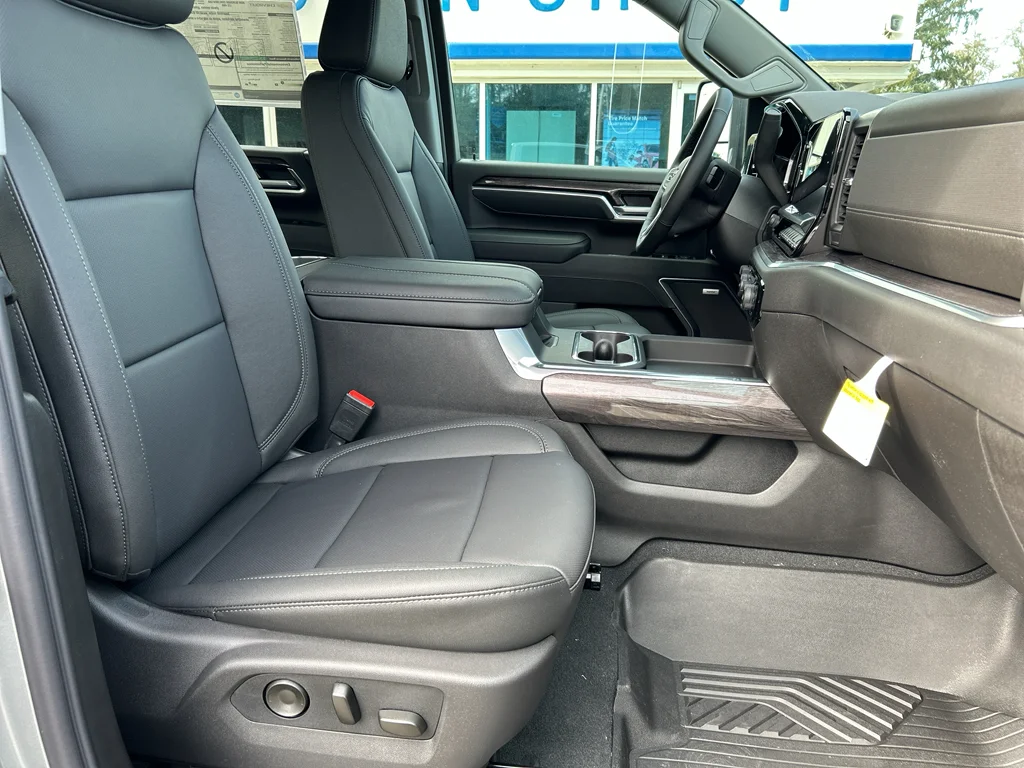 2026 Chevrolet Silverado 2500 HD LTZ - Photo 29