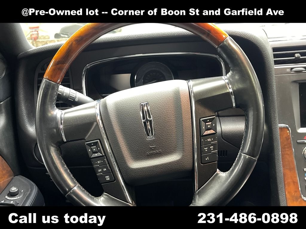 Used 2015 Black Lincoln Base image 20