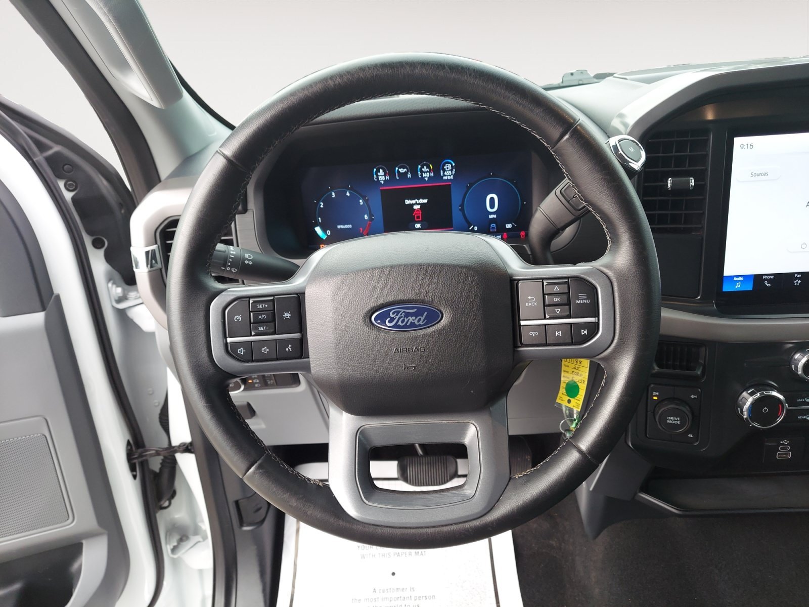 Used 2025 Oxford White Ford XLT image 13