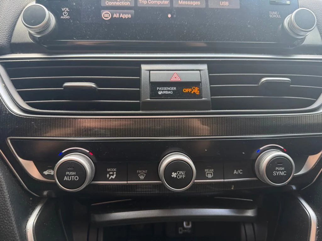 Used 2018  Honda Sport image 20