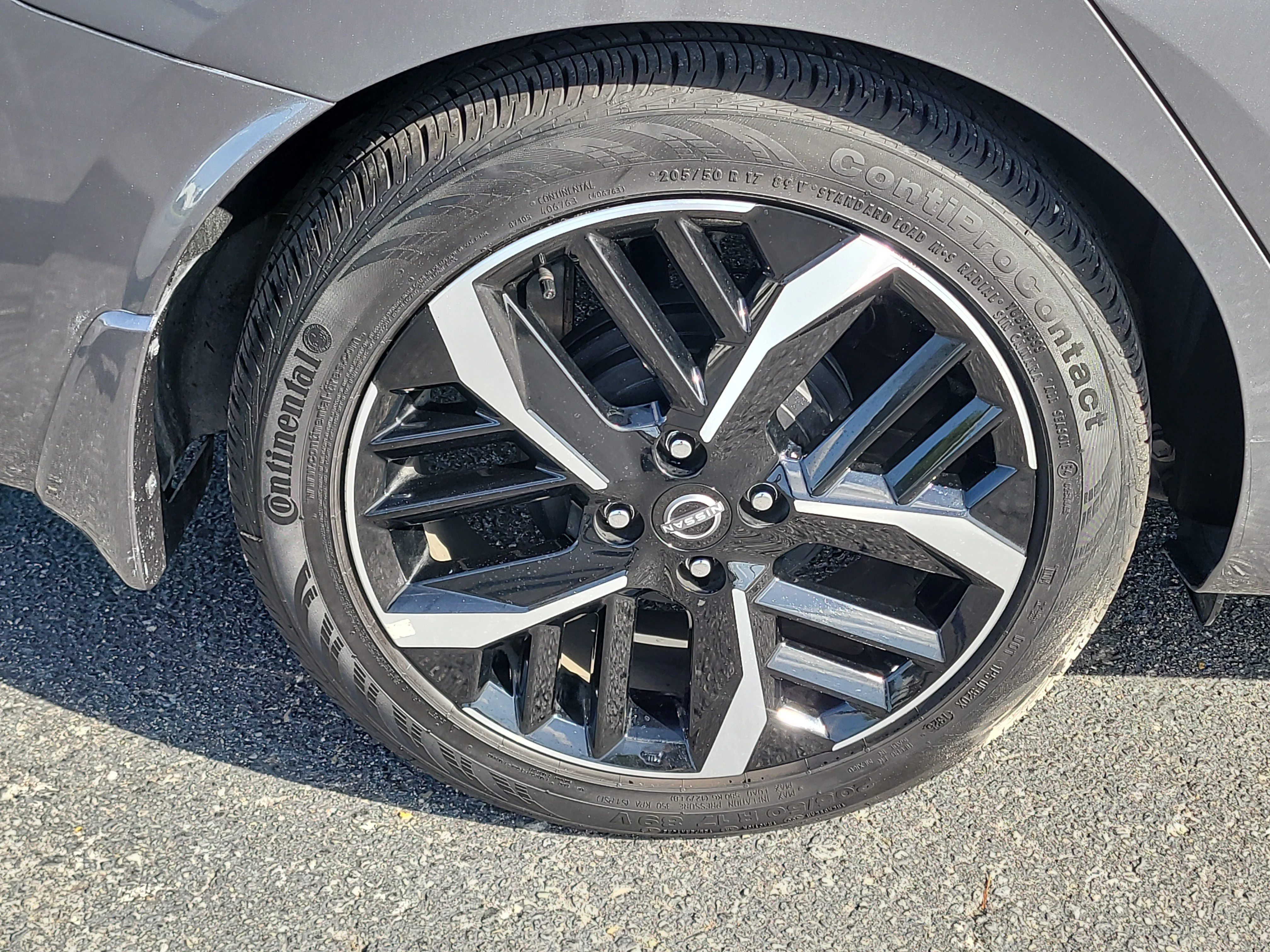 Used 2025 Gun Metallic Nissan SR image 8