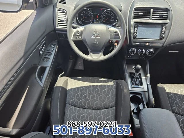 Used 2024 Silver Mitsubishi  image 12