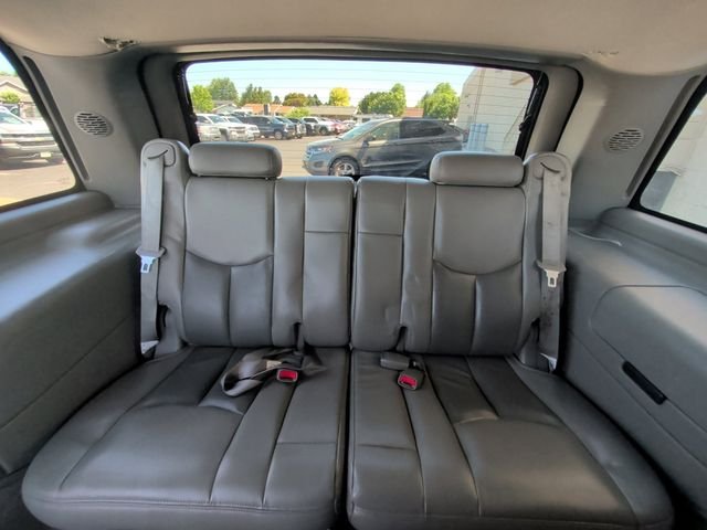 Used 2004 Black GMC Denali image 16