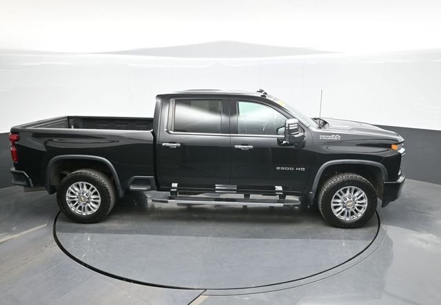 Used 2023 Black Chevrolet High Country image 16