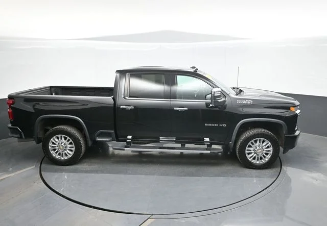 Used 2023 Black Chevrolet High Country image 16