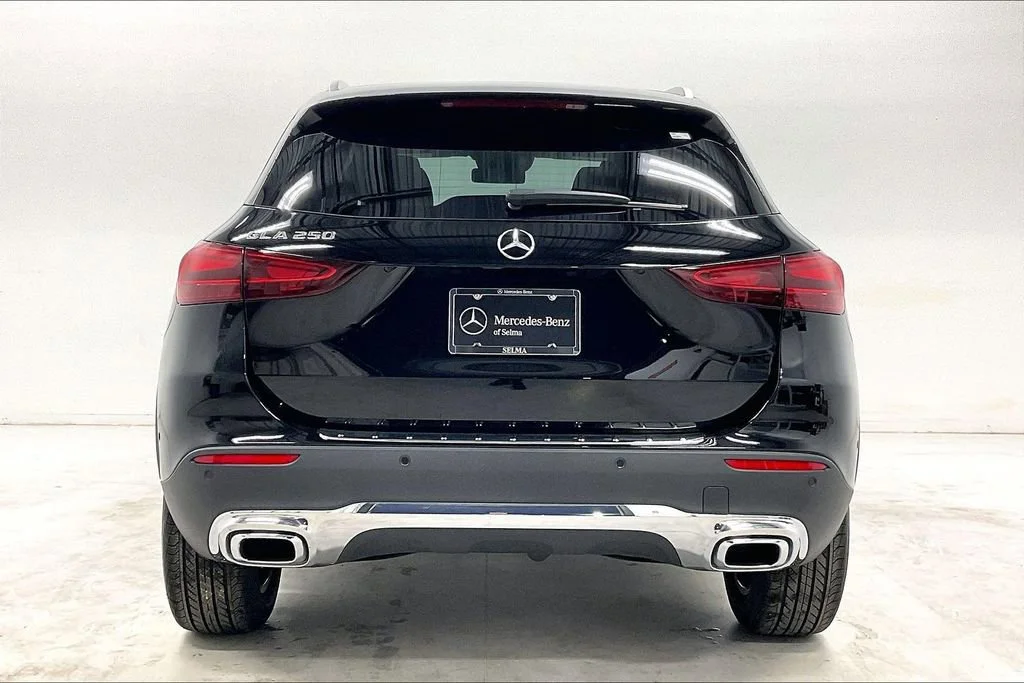 New 2026 Night Black Mercedes-Benz GLA 250 image 16