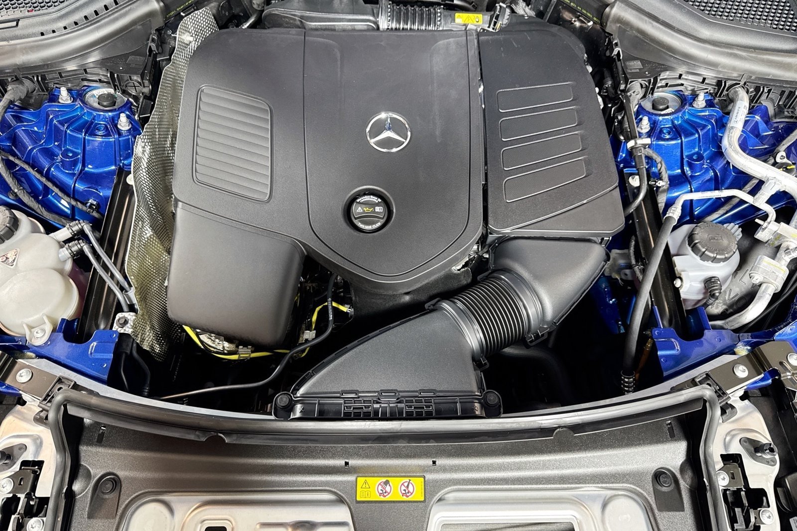 New 2026 Starling Blue Metallic Mercedes-Benz GLC 300 image 28