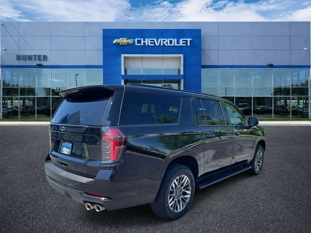 Used 2025 Black Chevrolet Z71 image 6