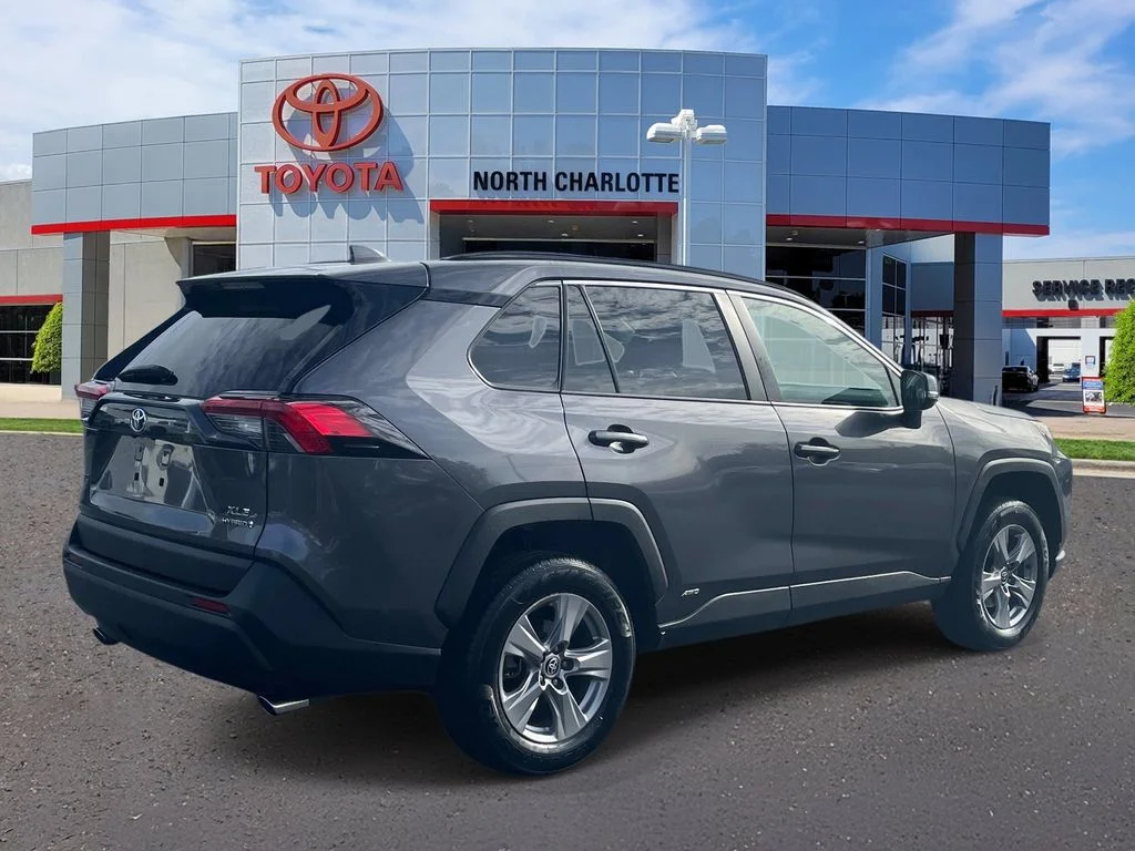 Used 2022 Gray Toyota XLE image 7