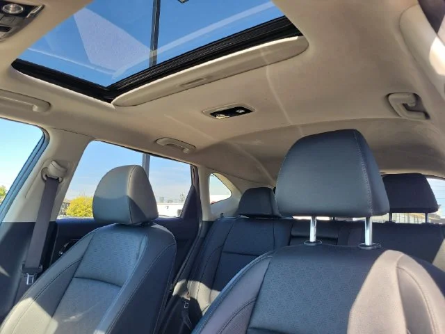 Used 2021 Gray Kia SX image 19