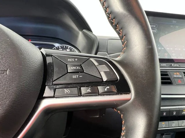 Used 2025 Black Nissan 2.5 SR image 27