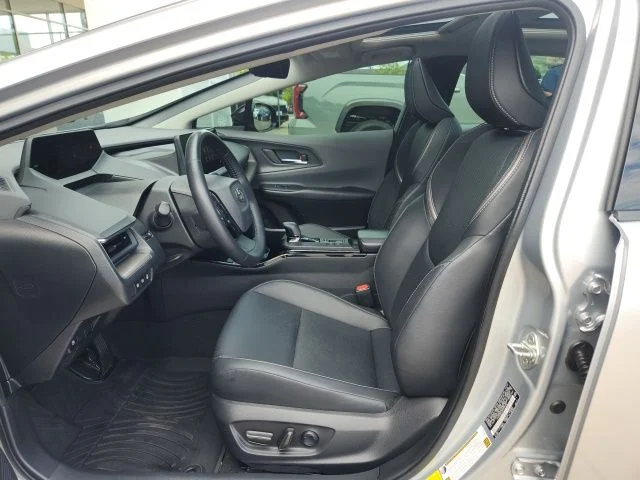 Used 2024  Toyota XLE image 16