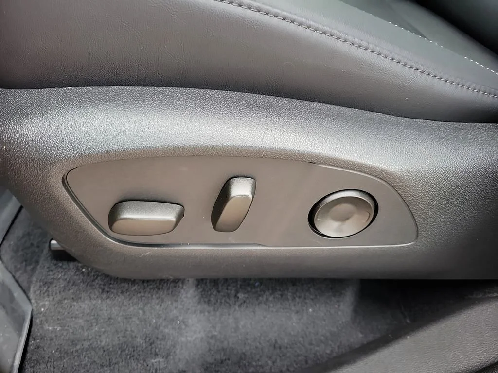 2026 GMC Acadia Elevation - Photo 20