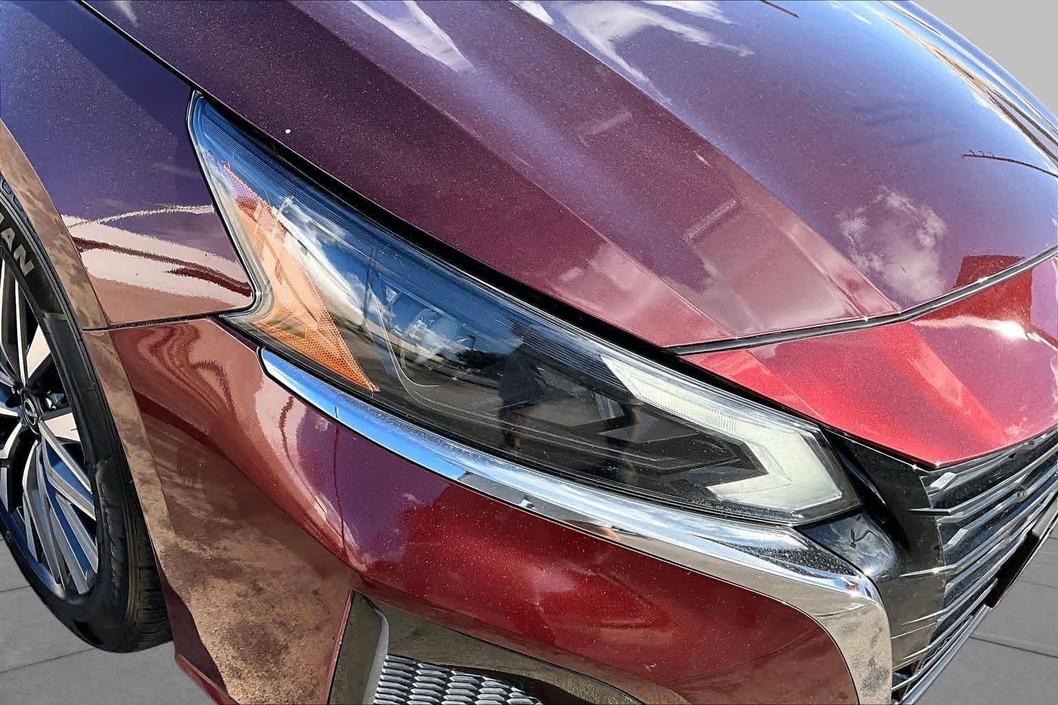 Used 2023 Garnet Pearl Metallic Nissan 2.5 SV image 28