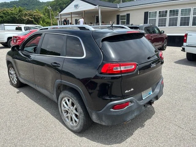 Used 2014 Black Jeep Latitude image 7