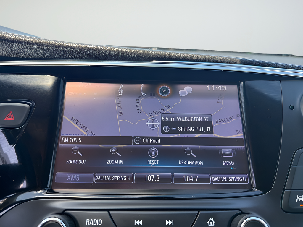 Used 2020 Black Buick Premium I image 34