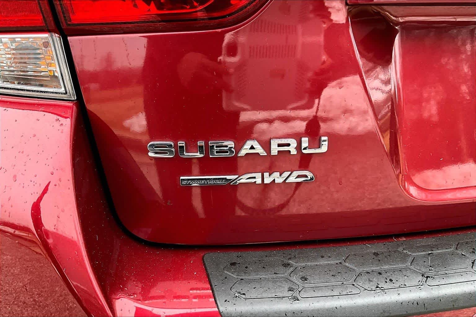 Used 2019 Venetian Red Pearl Subaru Limited image 30