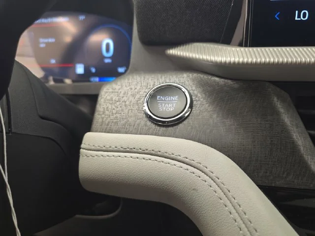 New 2026 Agate Black Metallic Ford Platinum™ image 38