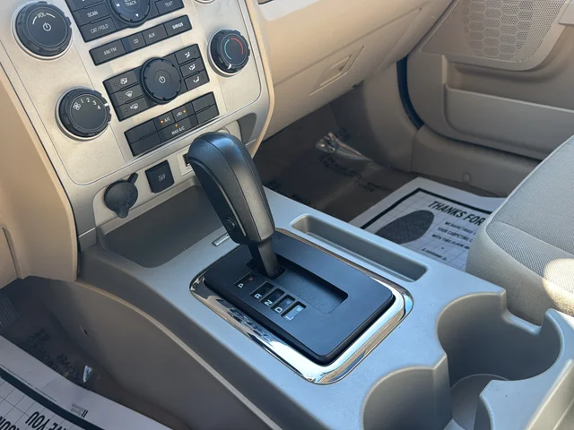 Used 2012 Gold Ford XLT image 22